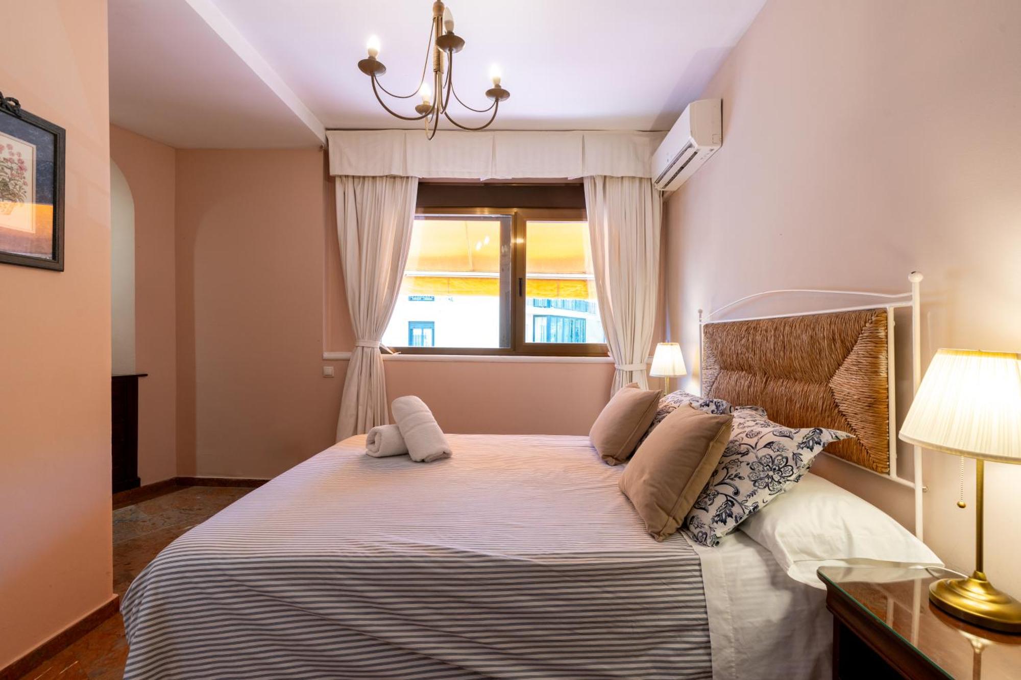 Penthouse!!! Center Of Seville!!! 2 Bedroom + 2 Bath!!! 外观 照片